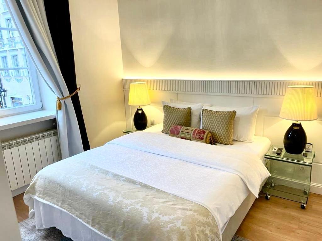 Luxury Suites & Apartments Mondrian Market Square II Warszawa Rom bilde