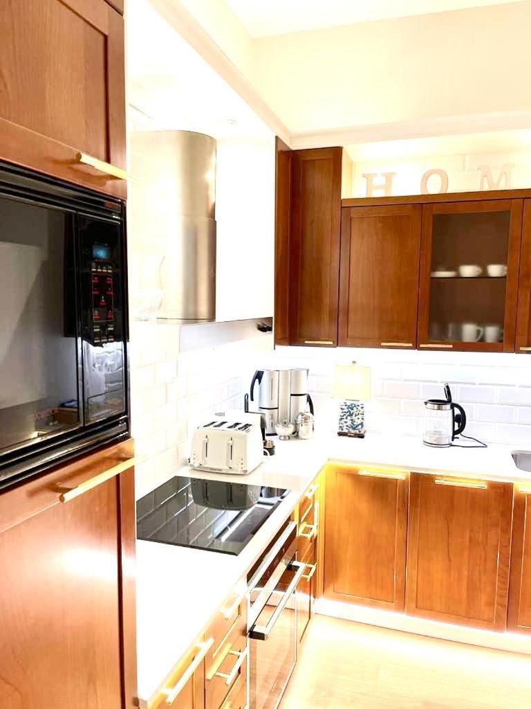 Luxury Suites & Apartments Mondrian Market Square II Warszawa Rom bilde