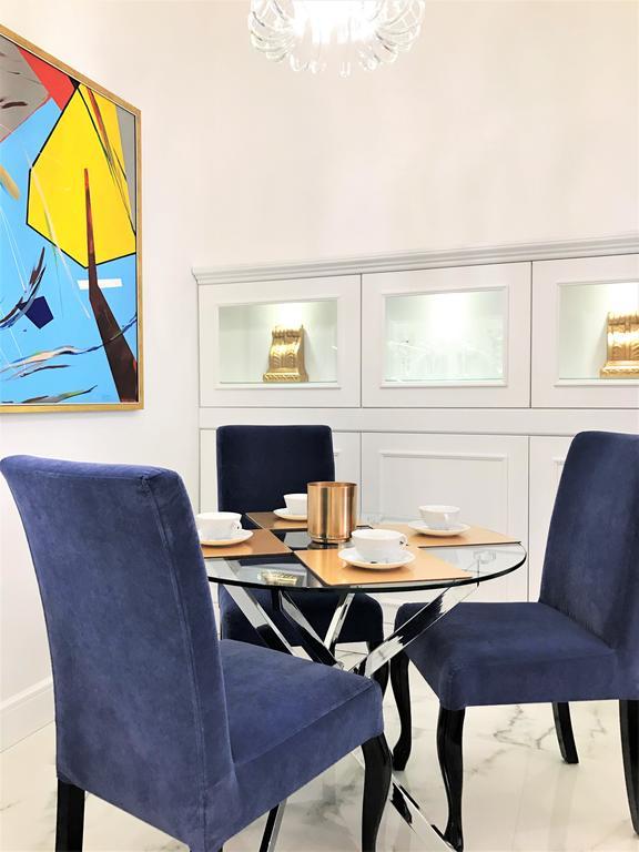 Luxury Suites & Apartments Mondrian Market Square II Warszawa Eksteriør bilde